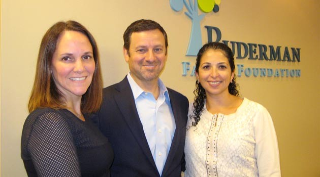Sharon Shapiro (l-r), Jay Ruderman and Shira Ruderman