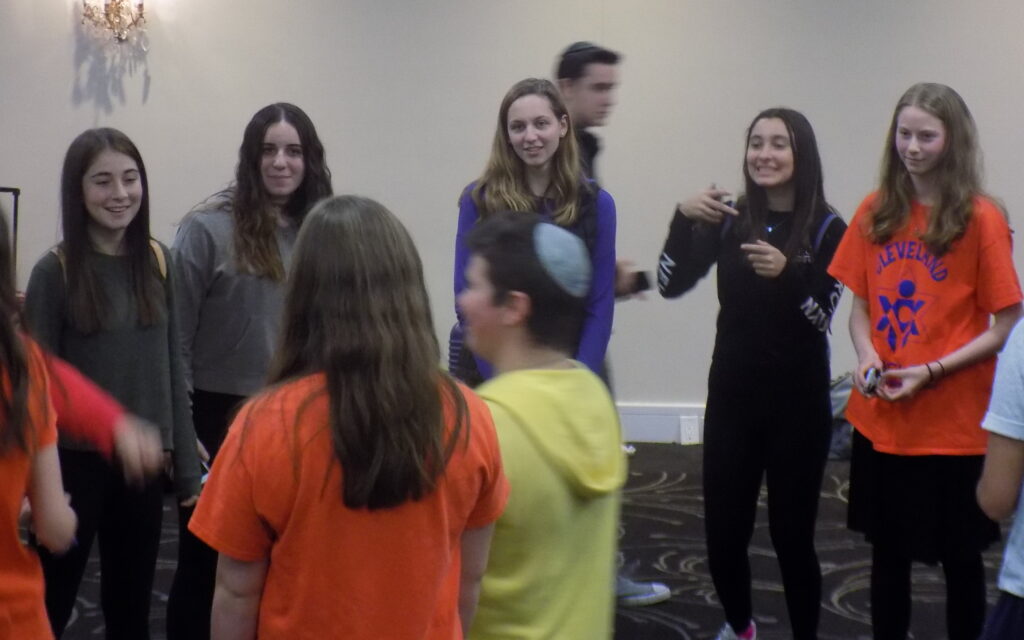 High School Leadership Shabbaton participants getting to know each other at the Friday afternoon icebreaker; photo by Judah Gavant